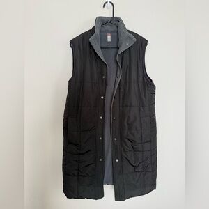 Mono B Women’s Black and Gray Puffer Long Vest M